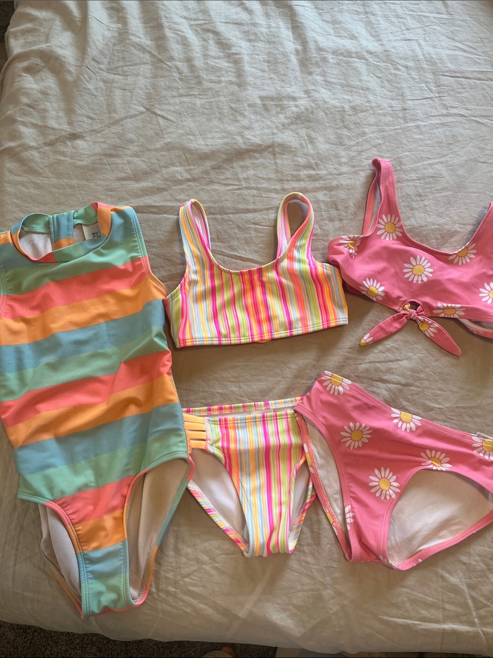3 Girls Swimsuits